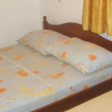 Kresic Tiha Luka Неум